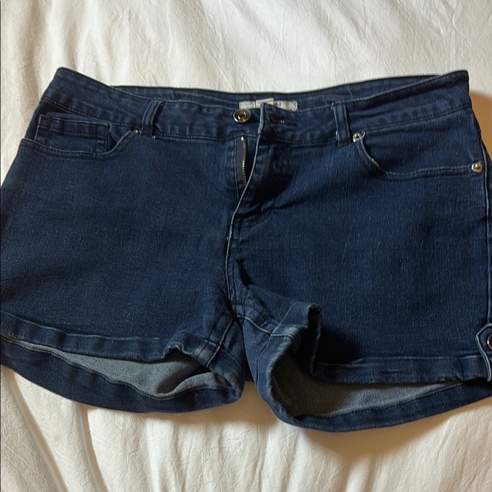 Blue Jean Shorts with Rolled Cuffs and Contrast Stitching